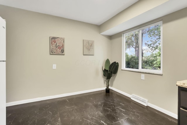 1850 Ormond Ave, Columbus, OH 43224 - interior space featuring baseboards