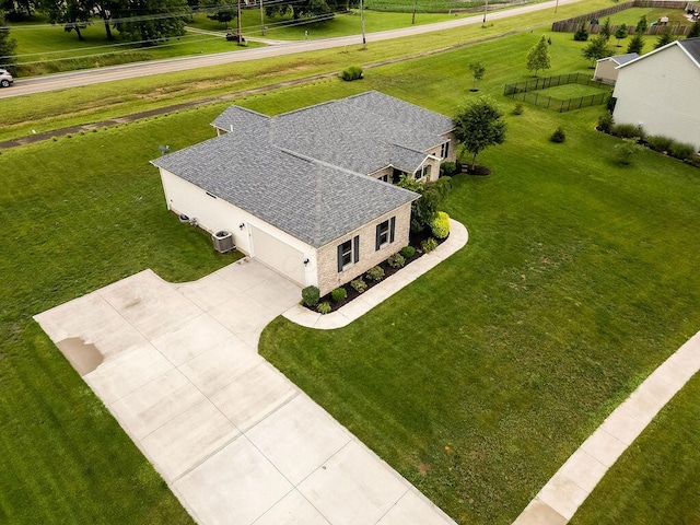 955 Mccormick Ave, Circleville, OH 43113 - photo 2