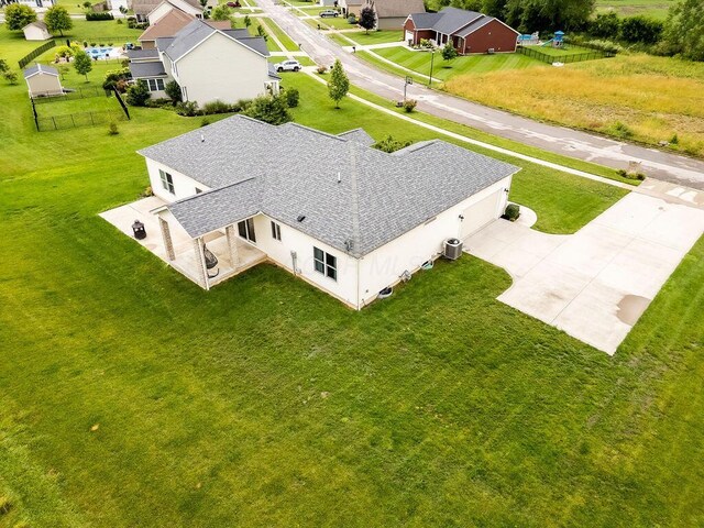 955 Mccormick Ave, Circleville, OH 43113 - photo 3