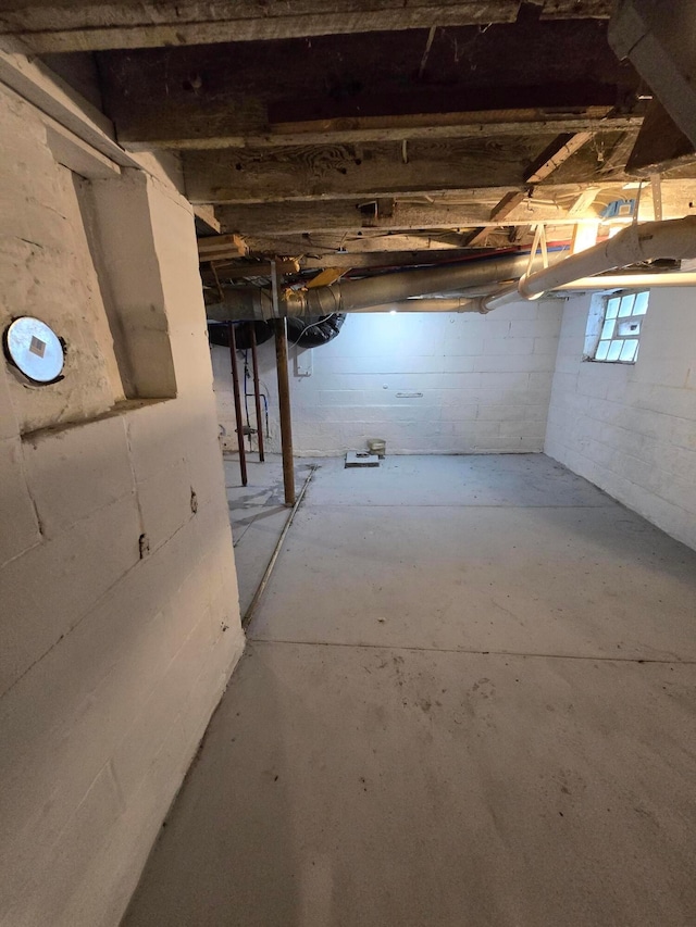 1035 Sullivant Ave, Columbus, OH 43223 - view of basement