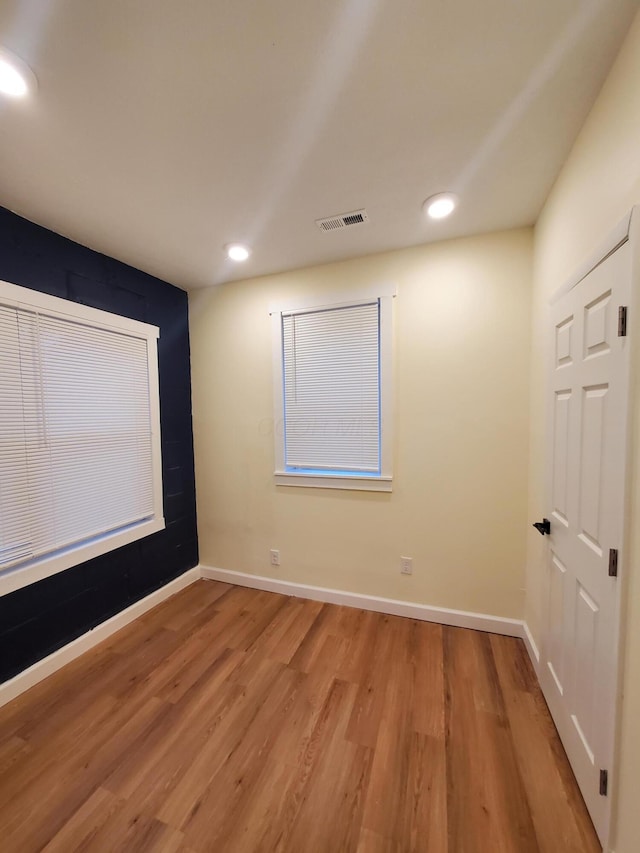 345 Dakota Ave, Columbus, OH 43223 - unfurnished room featuring recessed lighting and light wood-style floors