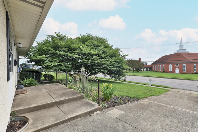 5717 Karl Rd, Columbus, OH 43229 - photo 4