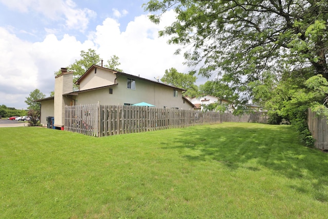 2214-2216 Pine Tree Ln, Reynoldsburg, OH 43068 - view of yard
