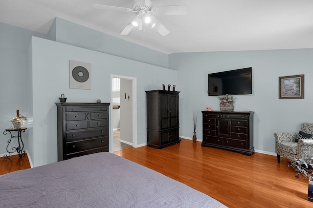 307 Timberland View Dr, Newark, OH 43055 - bedroom with wood finished floors, lofted ceiling, ceiling fan, and connected bathroom