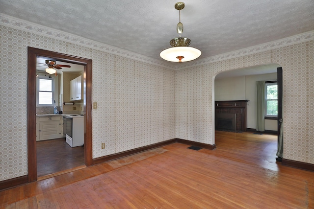 449 Oakland Park Ave, Columbus, OH 43214 - photo 13