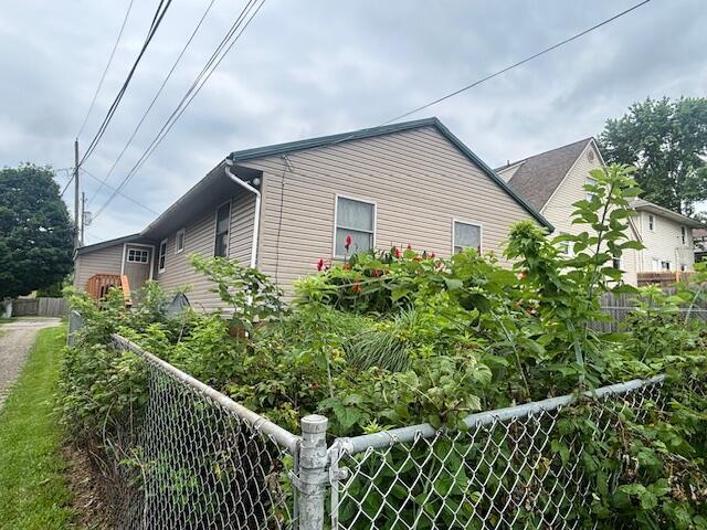 204 Hunter St, Newark, OH 43055 - photo 10