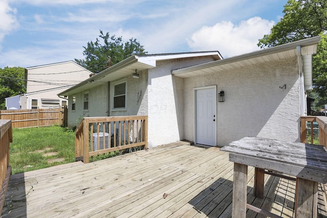 1615 Coronet Dr, Columbus, OH 43224 - view of deck