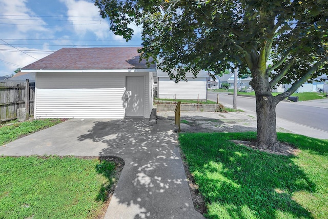 634 Columbus Ave Unit 1, Washington Court House, OH 43160 - view of garage