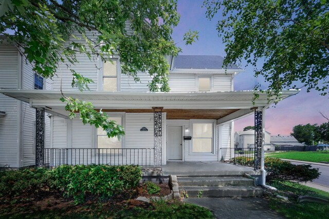 634 Columbus Ave Unit 1, Washington Court House, OH 43160 - view of front facade with a porch
