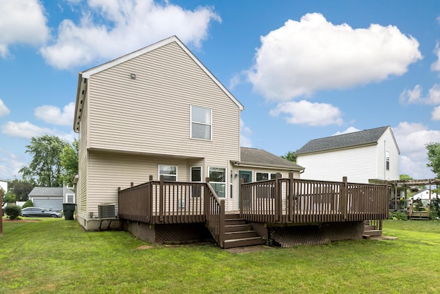 3299 Bellowind Dr, Reynoldsburg, OH 43068 - rear view of property featuring a wooden deck and a yard