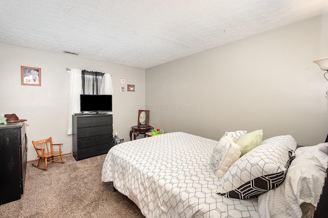 2939 Arrowsmith Dr, Reynoldsburg, OH 43068 - bedroom featuring carpet flooring and a textured ceiling