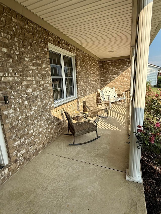 630 Duffy Dr, Washington Court House, OH 43160 - view of covered porch