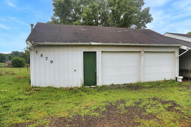 7579 Rangeline Rd, Mount Vernon, OH 43050 - view of garage