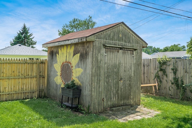 3445 Woodlawn Ave, Grove City, OH 43123 - view of shed with a fenced backyard