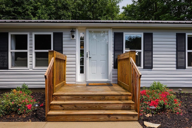 13399 Staddens Bridge Rd SE, Heath, OH 43056 - doorway to property featuring a metal roof