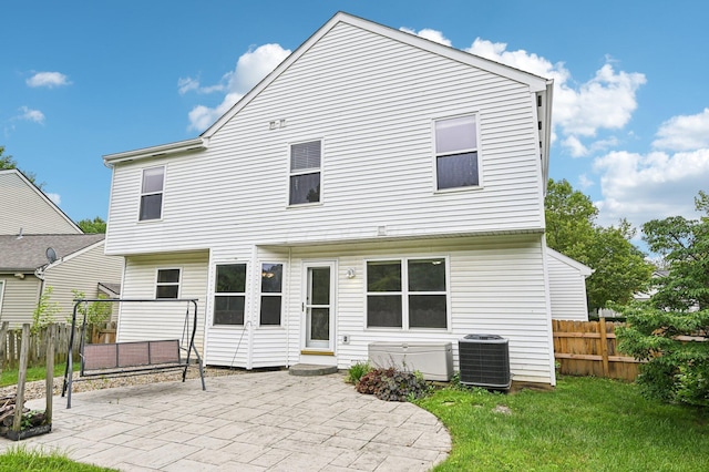 1016 Pebble Brook Dr, Columbus, OH 43240 - back of house featuring a patio