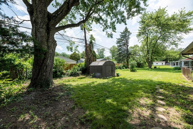 3505 Roswell Dr, Columbus, OH 43227 - view of yard with a storage shed