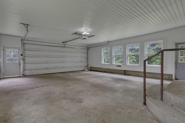 6135 Westfall Rd SW, Lancaster, OH 43130 - view of garage