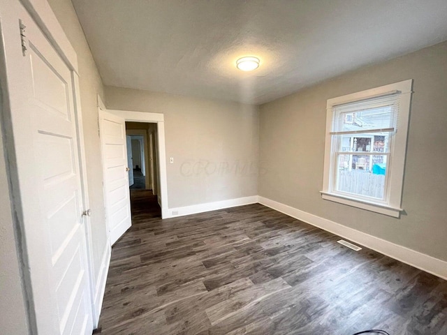 557 E Cassilly St, Springfield, OH 45503 - photo 4