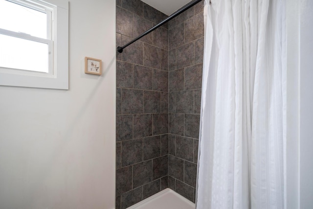 619 Columbus Ave, Washington Court House, OH 43160 - full bathroom with a tile shower