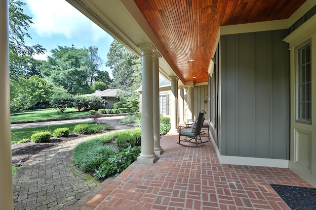 580 Keyes Ln, Worthington, OH 43085 - view of porch