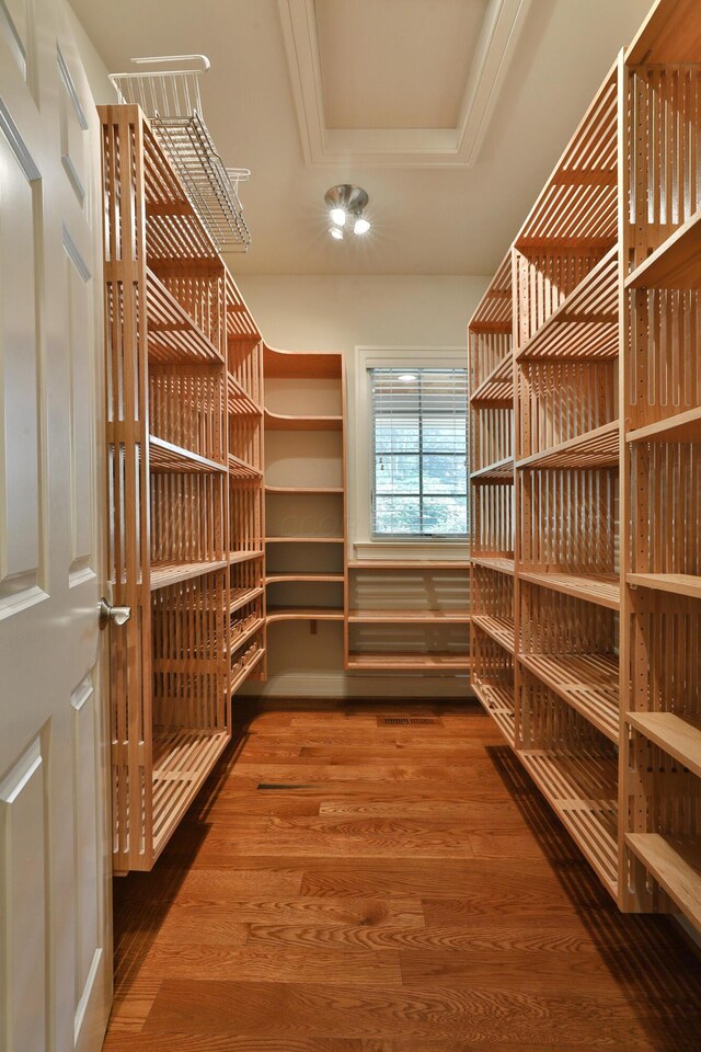 580 Keyes Ln, Worthington, OH 43085 - wine area with wood finished floors