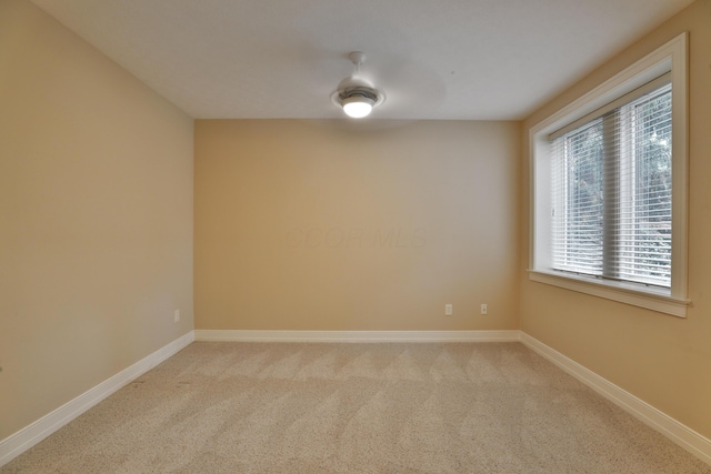 580 Keyes Ln, Worthington, OH 43085 - unfurnished room featuring light colored carpet and baseboards