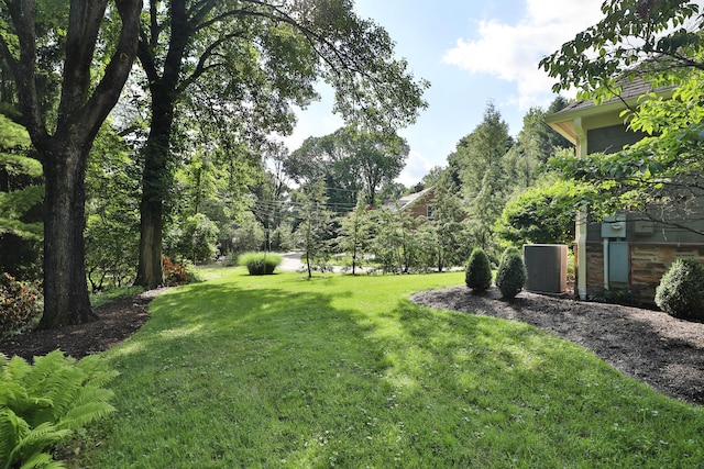 580 Keyes Ln, Worthington, OH 43085 - view of grassy yard