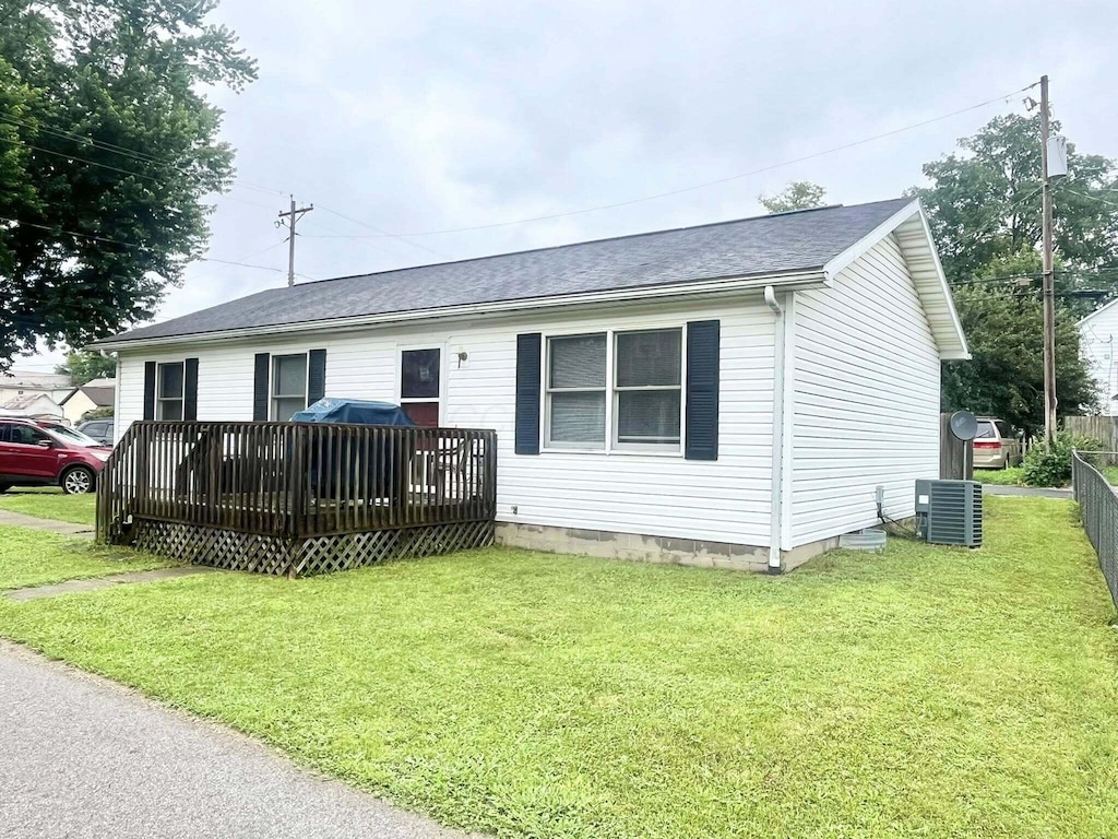 304 N Canal St, Sugar Grove, OH 43155 - ranch-style home with a wooden deck, roof with shingles, and crawl space