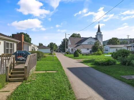 304 N Canal St, Sugar Grove, OH 43155 - photo 6