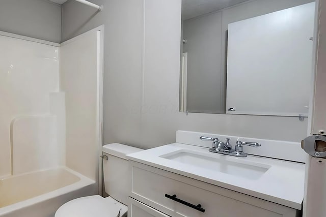 6447 Scioto Farms Rd Unit Se, Washington Court House, OH 43160 - full bath featuring vanity and tub / shower combination