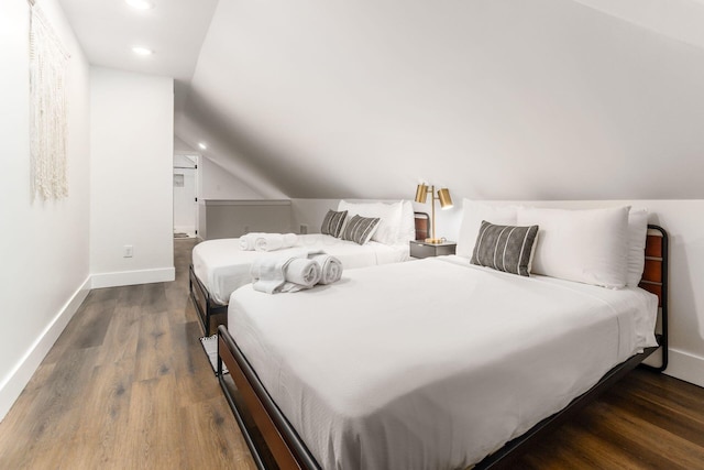 887-891 S 22nd St, Columbus, OH 43206 - bedroom with recessed lighting, wood finished floors, and vaulted ceiling