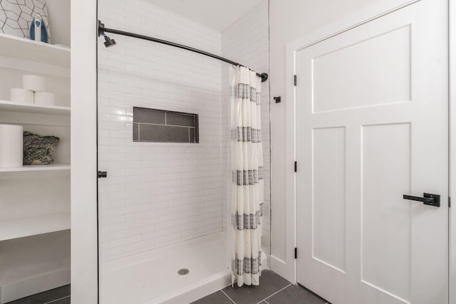887-891 S 22nd St, Columbus, OH 43206 - full bath featuring tiled shower and tile patterned flooring