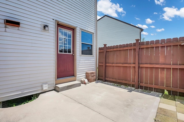 7385-7395 Cimmaron Sta, Columbus, OH 43235 - entrance to property featuring a patio