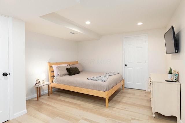 11578 Duncan Plains Rd NW, Johnstown, OH 43031 - bedroom with light wood-style floors and recessed lighting