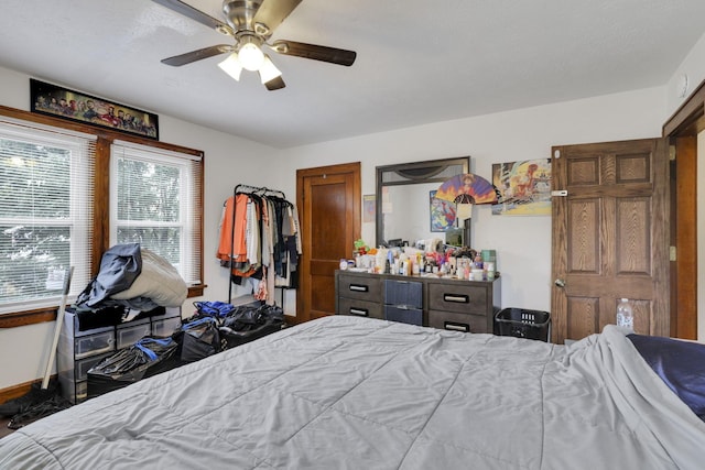 635-641 Racine Ave, Columbus, OH 43204 - bedroom with a ceiling fan and baseboards