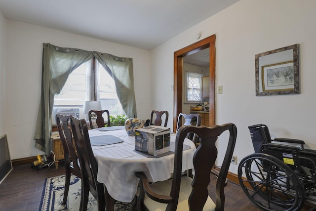 635-641 Racine Ave, Columbus, OH 43204 - dining area with dark wood-style floors
