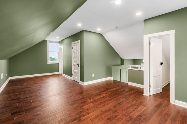 572 Linwood Ave, Columbus, OH 43205 - bonus room featuring wood finished floors, vaulted ceiling, and recessed lighting