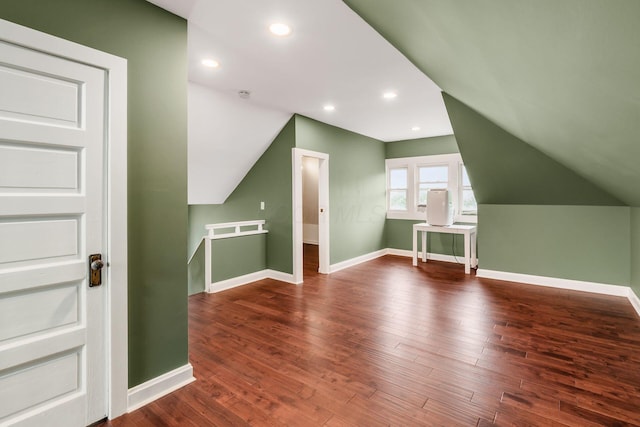 572 Linwood Ave, Columbus, OH 43205 - bonus room featuring vaulted ceiling, wood finished floors, and recessed lighting