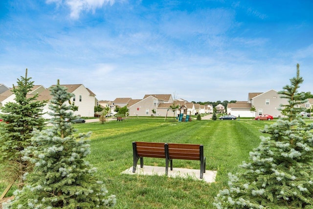 2020 Edison St, Newark, OH 43055 - view of grassy yard featuring a residential view