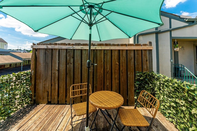 1080 Merrimar Cir S Unit E, Columbus, OH 43220 - view of wooden deck