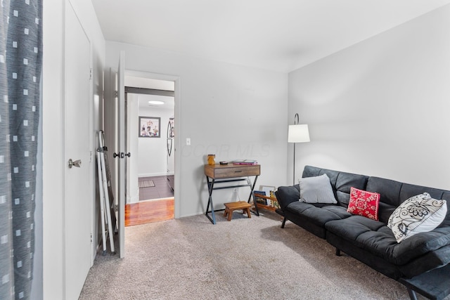 1080 Merrimar Cir S Unit E, Columbus, OH 43220 - view of carpeted living area