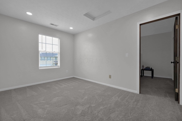 4686 Willowburn Dr, Columbus, OH 43207 - carpeted spare room featuring baseboards and recessed lighting