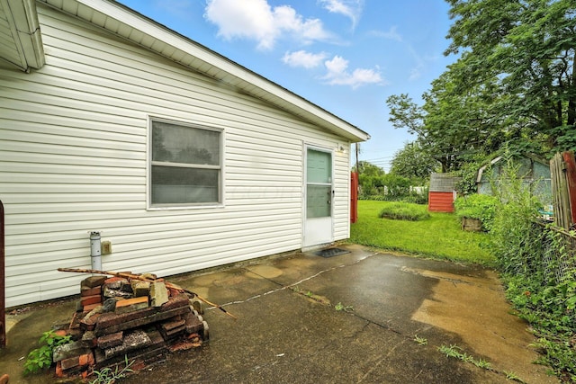 814 Gilmore Dr, Reynoldsburg, OH 43068 - view of patio / terrace