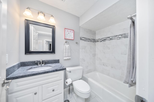 4968 Wintersong Ln Unit 10, Westerville, OH 43081 - full bathroom featuring a textured ceiling, vanity, and tub / shower combination