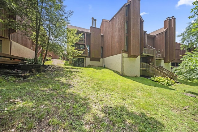 4968 Wintersong Ln Unit 10, Westerville, OH 43081 - view of grassy yard with stairs