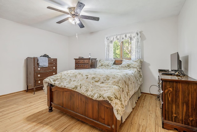 4250 Herr Fieldhouse Rd, Southington, OH 44470 - bedroom featuring light wood-type flooring and ceiling fan