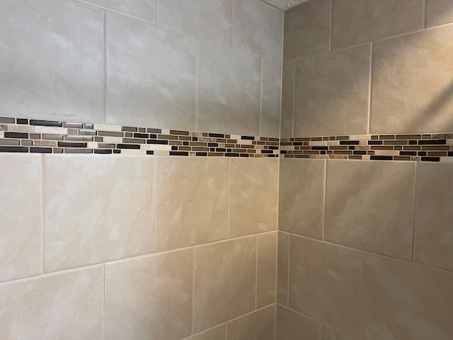 4883 Powderhorn Ln Unit 3, Westerville, OH 43081 - bathroom view