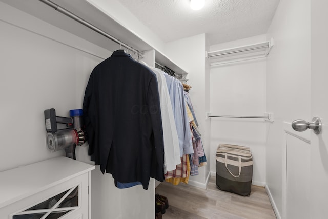 4758 Crazy Horse Ln Unit 2, Westerville, OH 43081 - spacious closet featuring light wood-style flooring