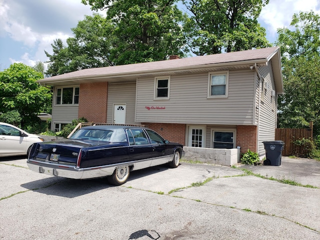 5100 Cleveland Ave, Columbus, OH 43231 - bi-level home with brick siding